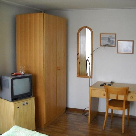 Hotel Restaurant Moleson Flamatt Room photo